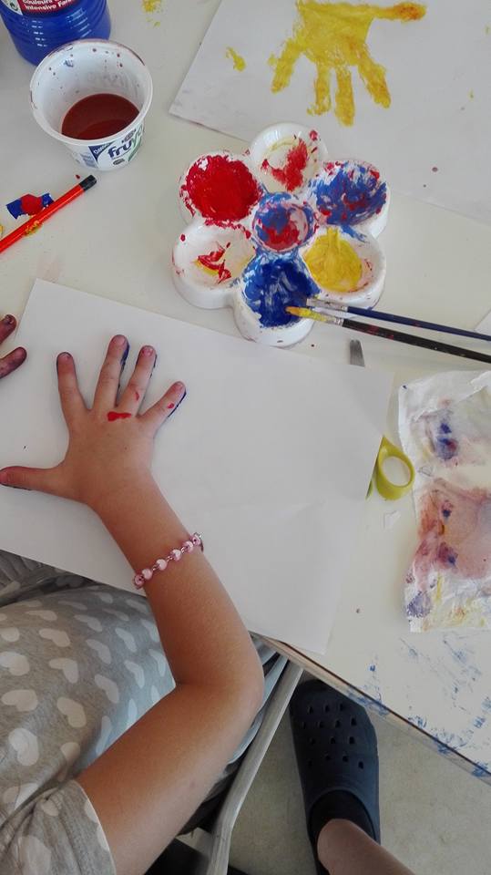 gioco pittura con le mani